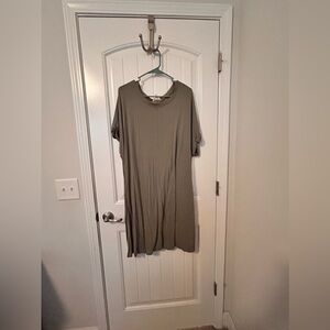 Olive green dress with pockets,size 1x